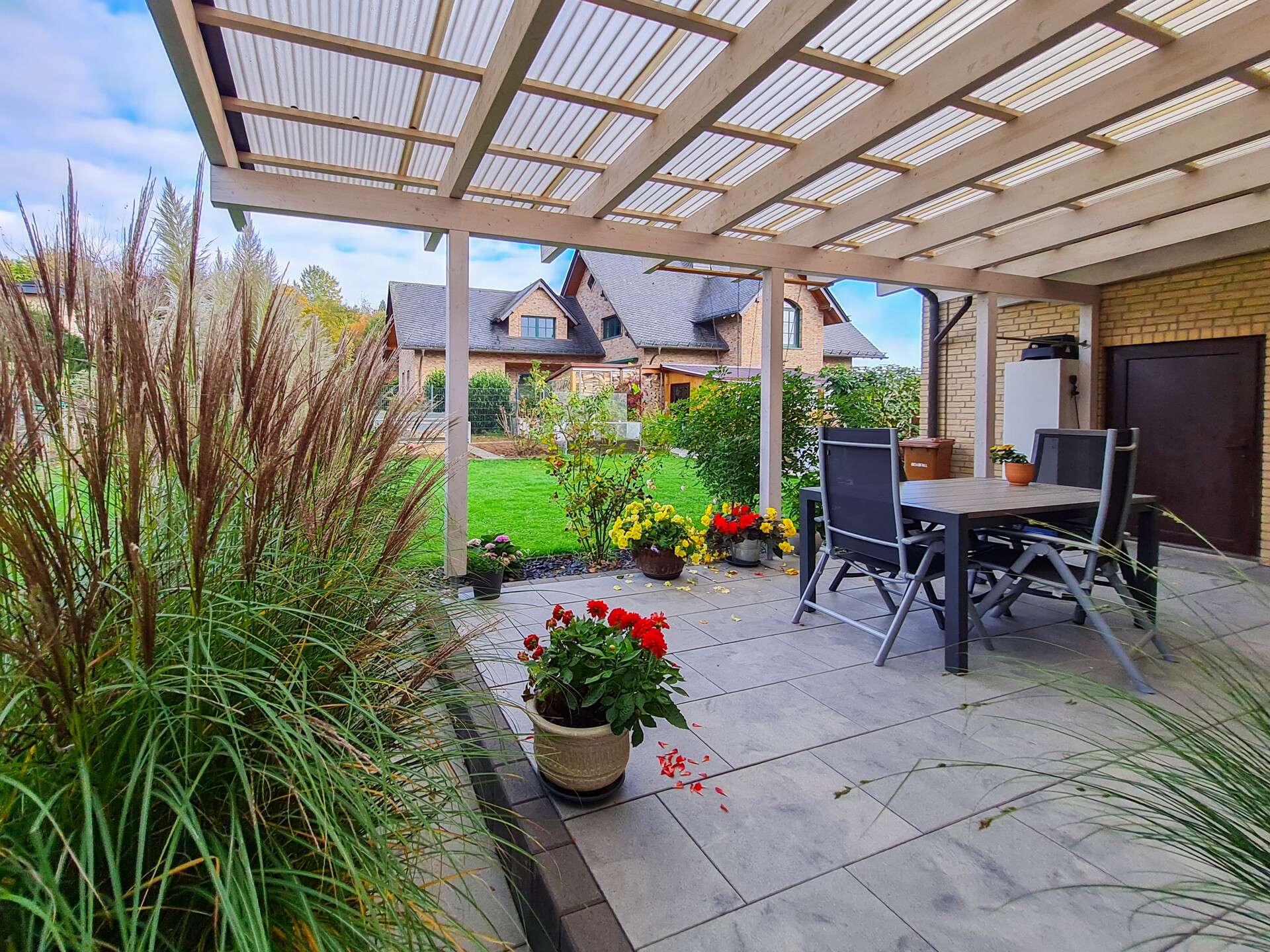 Immobilie in Straßenhaus - Repräsentatives, verklinkertes Landhaus mit ELW in bevorzugter Wohnlage von Straßenhaus zu verkaufen - Bild 12