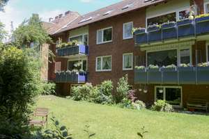 Sehr helle, ruhige 3 Zimmer Balkon-Wohnung, Nähe UKE - direkt vom Eigentümer – Henning-Wulf-Weg 16, 22529 Lokstedt, Hamburg – Vorschaubild 13