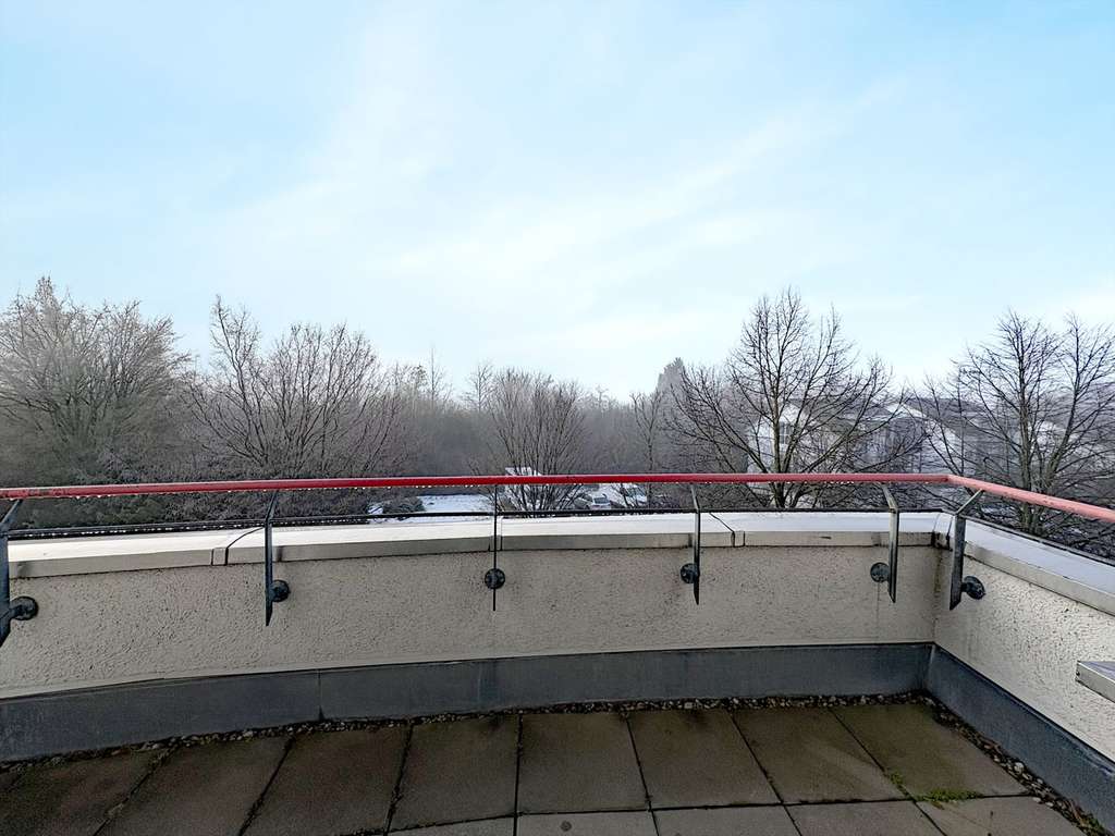 Immobilie in Neckarsulm - Außergewöhnliche 3-Zimmer-Wohnung mit Dachterrasse  - Bild 2