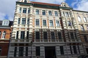 Lichtdurchflutete Wohnung mit Tageslichtbad und guter Infrastruktur
