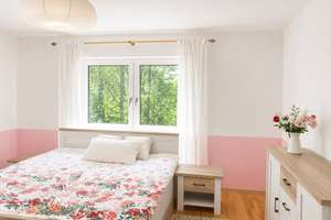 Gepflegtes freistehendes Einfamilienhaus mit Garten & Wintergarten - Fürth-Unterfarrnbach – Die vollständige Adresse der Immobilie erhältst du vom Anbieter., 90766 Unterfarrnbach, Fürth – Vorschaubild 16