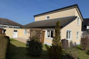 Freistehendes Einfamilienhaus in gefragter Wohnlage von Bad Honnef Aegidienberg – Die vollständige Adresse der Immobilie erhältst du vom Anbieter., 53604 Bad Honnef – Vorschaubild 1