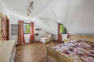 Exklusive Familienvilla in Weinsberg – mit Naturpool, PV-Anlage, und traumhafter Feldrandlage! – Die vollständige Adresse der Immobilie erhältst du vom Anbieter., 74189 Weinsberg – Vorschaubild 11