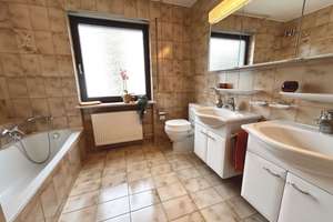 Ideales Familienhaus mit Gartenparadies – Die vollständige Adresse der Immobilie erhältst du vom Anbieter., 80997 Allach, München – Vorschaubild 11