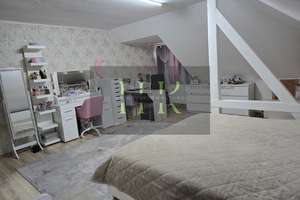 Lichtdurchflutete und modernisierte 3-Zimmer-Wohnung – Großzügiges Wohnen trifft attraktive Kapitala – Die vollständige Adresse der Immobilie erhältst du vom Anbieter., 75175 Oststadt, Pforzheim – Vorschaubild 2