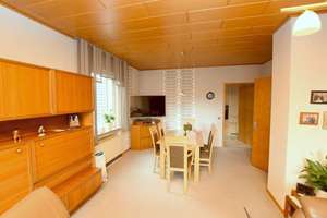 Viel Platz + schöner Garten: Großes Zweifamilienhaus mit 8 Zimmern, Keller + Garage. – Die vollständige Adresse der Immobilie erhältst du vom Anbieter., 31246 Lahstedt – Vorschaubild 3