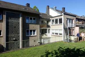 Geräumige 3-Zimmer-Wohnung in Wuppertal Ronsdorf, zentral gelegen – Staasstraße 27, 42369 Ronsdorf, Wuppertal – Vorschaubild 2