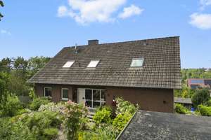 Einfamilienhaus mit riesigem Grundstück in Paderborn-Neuenbeken – Die vollständige Adresse der Immobilie erhältst du vom Anbieter., 33100 Neuenbeken, Paderborn – Vorschaubild 3