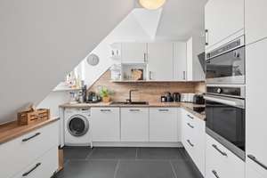 Großzügiges Wohnerlebnis: Modernisierte DG-Maisonette mit perfekter Sonnen-Ausrichtung! – Die vollständige Adresse der Immobilie erhältst du vom Anbieter., 22043 Marienthal, Hamburg – Vorschaubild 8