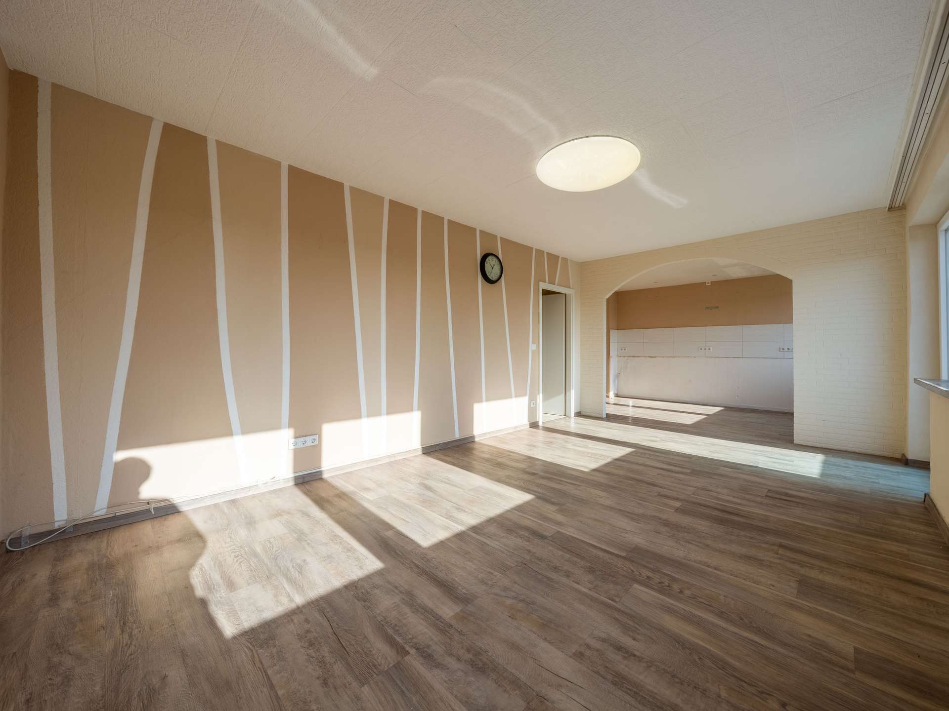 Immobilie in Bottrop - Barrierearme 2,5-Zimmer-Wohnung mit Aufzug und zwei Balkonen in zentraler Innenstadtlage - Bild 4