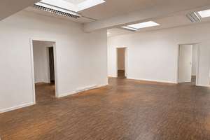 Außergewöhnlich großzügige Wohnung mit ca. 240 m² in ruhiger Innenhoflage