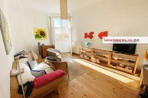 IMMOBERLIN.DE - Wunderbare Altbauwohnung mit Sonnenbalkon & Dachrohling in gefragter Lage – Die vollständige Adresse der Immobilie erhältst du vom Anbieter., 12203 Lichterfelde, Berlin – Vorschaubild 2