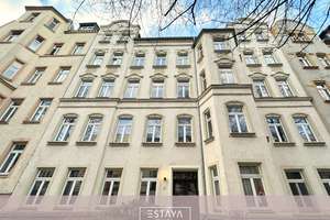 Helle 2-Zimmer-Altbauwohnung mit Einbauküche und Gartenmitbenutzung – Franz-Mehring-Straße 11, 9112 Kaßberg, Chemnitz – Vorschaubild 1