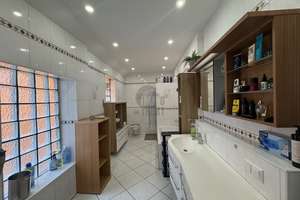 CHARMANTES EINFAMILIENHAUS - 5 ZIMMER, GROßER GARTEN & 50 m² TERRASSE – 65931 Sindlingen, Frankfurt am Main – Vorschaubild 14