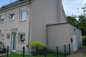 Modernes Reihenendhaus in Berlin-Mahlsdorf - Komfortabel, Sicher, Familienfreundlich – Die vollständige Adresse der Immobilie erhältst du vom Anbieter., 12623 Mahlsdorf, Berlin – Vorschaubild 2