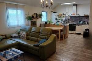 Neuwertige 2 Zimmer Wohnung mit großer Loggia und guter Energieklasse