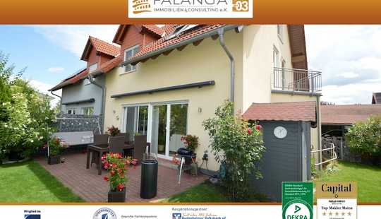 Bild von FALANGA IMMOBILIEN - Hochwertige DHH, ruhig gelegen, direkt am Feldrand - mit Einliegerwohnung!