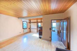 Familienbungalow mit Einliegerwohnung und Doppelgarage auf schönem Hanggrundstück – Katharinenberg 12, 91350 Gremsdorf – Vorschaubild 6