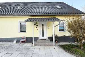 Charmante  Doppelhaushälfte mit schönem Ausblick in Ottmarsheim – frei nach Vereinbarung – Ludwigsburg (Kreis) – Vorschaubild 3