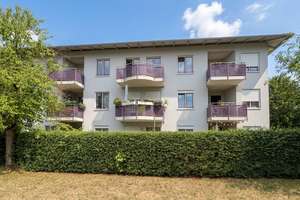 Gepflegtes 2,5-Zimmer-Zuhause mit Südbalkon & Tiefgarage zum Wohlfühlen!
