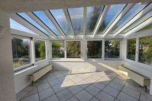 Lichtdurchflutete 3 Zimmer Wohnung im Herzen  von Bonn Kessenich mit Einbauküche! – Im Sonnenpütz 14, 53129 Dottendorf, Bonn – Vorschaubild 2