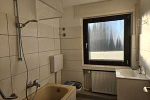 Frei stehendes Einfamilienhaus in Baden-Baden-Steinbach, großer Garten, 2 Tageslichtbäder, Garage – Die vollständige Adresse der Immobilie erhältst du vom Anbieter., 76534 Steinbach, Baden-Baden – Vorschaubild 15
