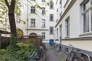 Choriner Straße: Toll geschnittene 3-Zimmer-Altbauwohnung mit aufgearbeiteten Dielen und Einbauküche – Choriner Straße 81, 10119 Mitte (Ortsteil), Berlin – Vorschaubild 18