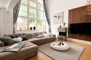***Außergewöhnliche Loft-Maisonette im Graphischen Viertel – sofort bezugsfrei***