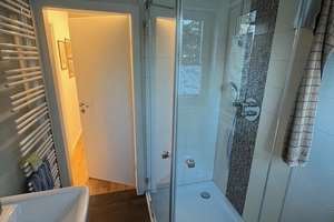 2 Zimmer Wohnung mit Balkon in Berlin-Zehlendorf (S1/U3) – Die vollständige Adresse der Immobilie erhältst du vom Anbieter., 14167 Zehlendorf, Berlin – Vorschaubild 3