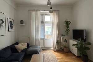 Geschmackvolle 2-Zimmer-Wohnung im "Patrizierhaus" mit Balkon und EBK in Düsseldorf Pempelfort – Die vollständige Adresse der Immobilie erhältst du vom Anbieter., 40479 Pempelfort, Düsseldorf – Vorschaubild 1