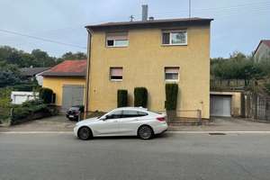 Renovierungsbedürftiges Einfamilienhaus auf großem Grundstück – Kraichgaustraße 8, 74889 Sinsheim – Vorschaubild 2