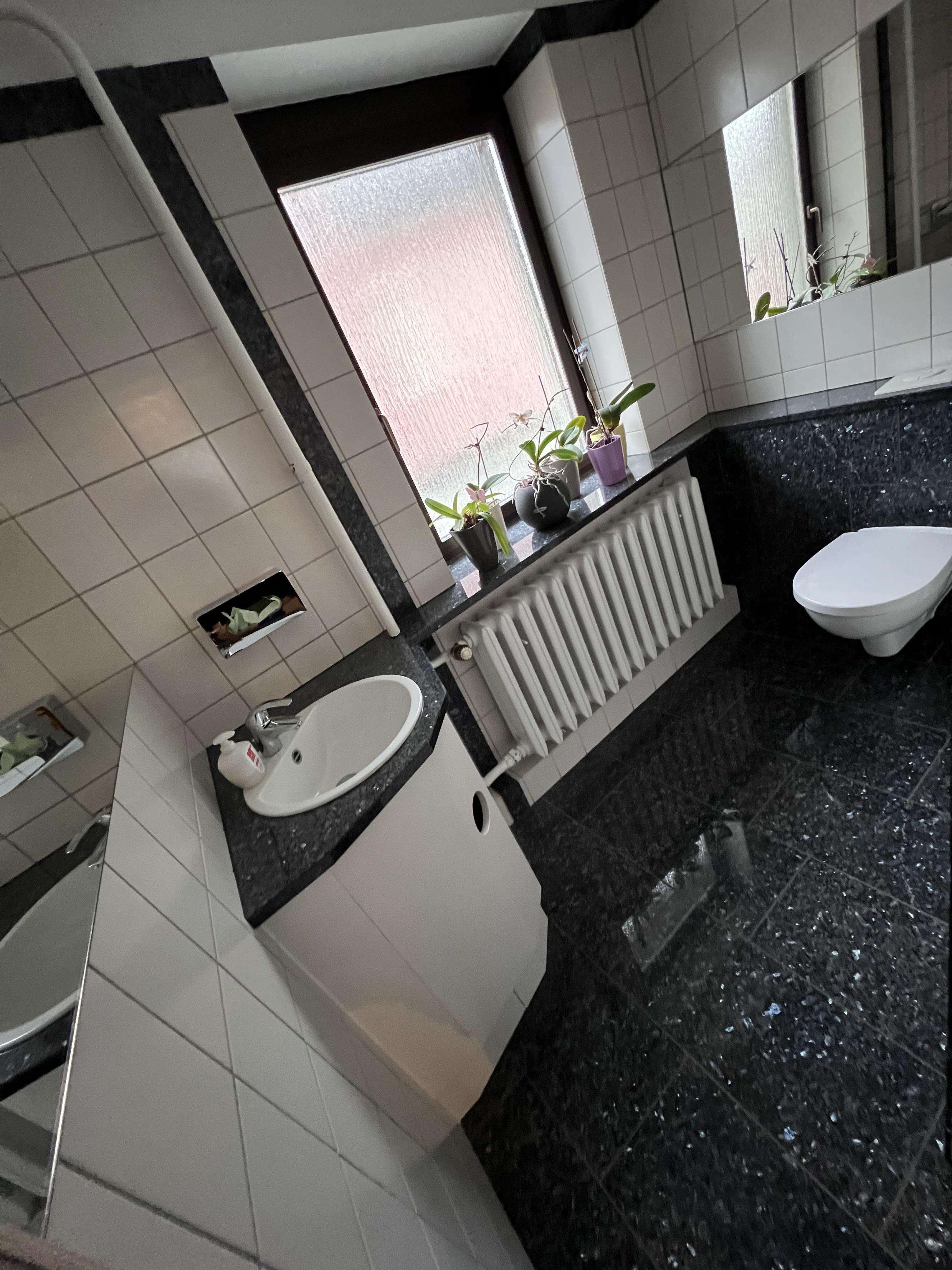 Immobilie in Neukirchen/Erzgebirge - Wohnen, Büro und Praxis in einem! - Bild 10