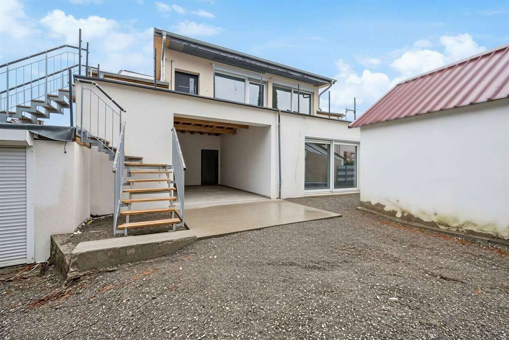 Immobilie in Engen - Seltene Gelegenheit: Saniertes Mehrfamilienhaus mit fast 500 m² - flexibel, wertstabil, stark - Bild 1