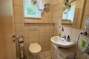 Sehr schönes 2 Fam. Haus in ruhiger Lage von Bernried zum Traumpreis!! – Ahornplatz 5, 82347 Bernried am Starnberger See – Vorschaubild 17