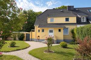Ein Zuhause zum Wohlfühlen – gepflegte Doppelhaushälfte im beliebten Eckernfeld – Die vollständige Adresse der Immobilie erhältst du vom Anbieter., 27580 Eckernfeld, Bremerhaven – Vorschaubild 3