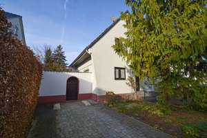 Freistehendes Einfamilienhaus mit großem Garten – Die vollständige Adresse der Immobilie erhältst du vom Anbieter., 40231 Lierenfeld, Düsseldorf – Vorschaubild 3