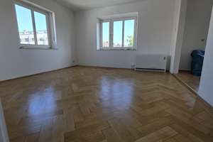 Schöne 3-Zimmerwohnung mit Parkettboden nahe Pasinger Marienplatz