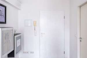 Lichtdurchflutete Wohnung inkl. TG-Stellplatz in ruhiger Lage direkt am Berliner Tiergarten – Die vollständige Adresse der Immobilie erhältst du vom Anbieter., 10787 Charlottenburg, Berlin – Vorschaubild 9
