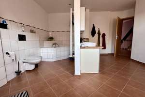 200 m² EFH in Wolfhagen-Istha, 7 Zimmer, Garten, ideal für Familien – Hagenstraße 13, 34466 Wolfhagen – Vorschaubild 3