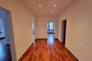 **Helle 5,5-Zimmer-Wohnung mit Balkon und EBK im Stuttgarter Westen** – Die vollständige Adresse der Immobilie erhältst du vom Anbieter., 70178 Rotebühl, Stuttgart – Vorschaubild 4