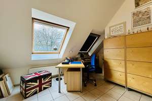 Maisonette mit Kamin, Balkon & Spitzboden – ideal für Eigennutzer oder Kapitalanleger – Die vollständige Adresse der Immobilie erhältst du vom Anbieter., 46236 Stadtmitte, Bottrop – Vorschaubild 10