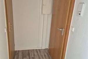 Freie 1Raumwohnung im 2. Obergeschoss mit EBK – 4349 Thekla, Leipzig – Vorschaubild 2