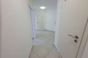 Exklusive 3-Zimmer-Wohnung freut sich auf anspruchsvolle Bewohner, mit Aufzug, EBK und Balkon – Hafenstraße 48c, 27576 Lehe, Bremerhaven – Vorschaubild 9