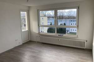 Günstige 3,5-Zimmer-Wohnung in zentraler Lage mit großem Balkon – Weitmarer Str. 100, 44795 Weitmar-Mitte, Bochum – Vorschaubild 3
