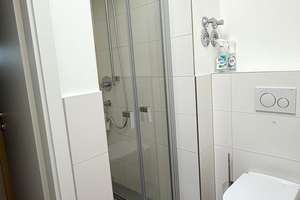 Penthouse-Feeling mit Aufzug & Dachterrasse: ruhig wohnen, privat genießen, attraktiv vermieten – Fehrbelliner Str. 24, 13585 Spandau (Ortsteil), Berlin – Vorschaubild 5