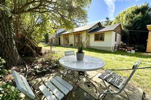 * voll möblierte und helle Wohnung mit Terrasse u. Garten * 5895 * – Die vollständige Adresse der Immobilie erhältst du vom Anbieter., 1259 Kleinzschachwitz, Dresden – Vorschaubild 2