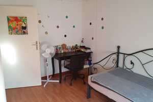 Bezugsfertiges, voll möbliertes Zimmer in Heilbronn-Sontheim (ca. 14 m²) – Grillparzerweg 2, 74074 Heilbronn – Vorschaubild 5