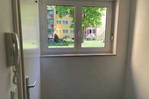 2-Zimmerwohnung in ruhiger Umgebung (Achtung: Wohnberechtigungsschein erforderlich!) – Dr.-Linnert-Ring 29, 90473 Nürnberg – Vorschaubild 2