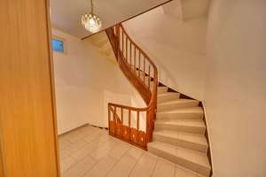 Schönes helles 3-Parteienhaushaus in Bad Godesberg / zentrale Lage, ideal als Mehrgenerationenhaus – Die vollständige Adresse der Immobilie erhältst du vom Anbieter., 53173 Alt-Godesberg, Bonn – Vorschaubild 20