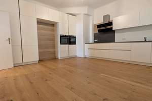 Zuhause mit viel Platz und vier Zimmern in Köln – Die vollständige Adresse der Immobilie erhältst du vom Anbieter., 50674 Neustadt/Süd, Köln – Vorschaubild 12